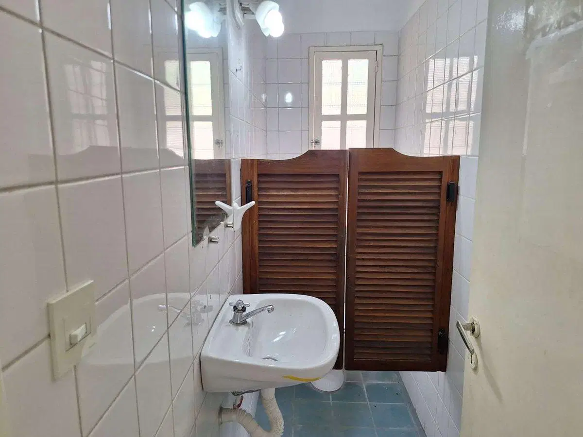 VENTA CASA 6 AMB JARDÍN COCHERAS MERLO PERMUTA 5