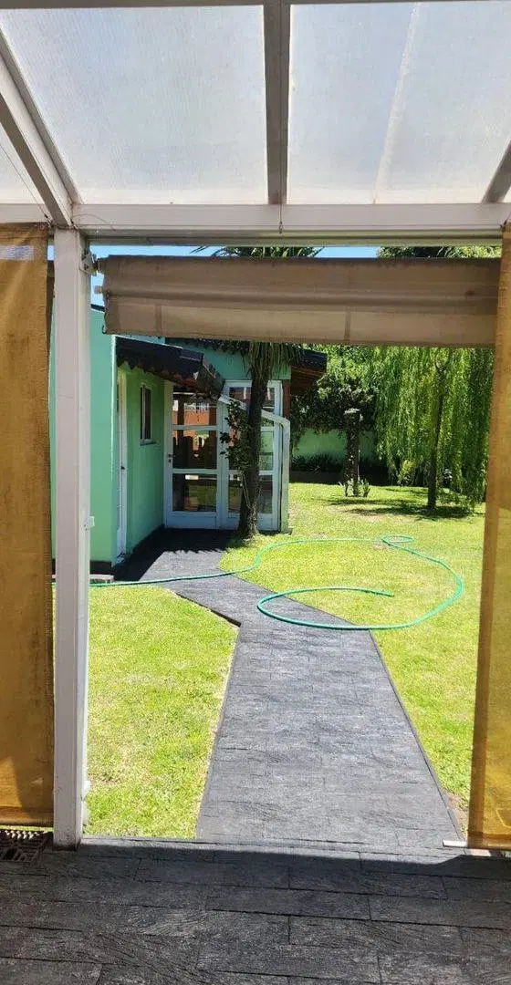 VENTA CASA 3 AMB C/ QUINCHO Y PARQUE ITUZAINGO NOR 3