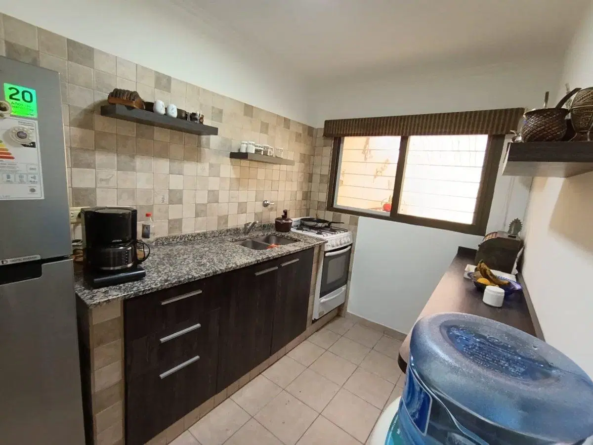VENTA CASA 3 AMB C/ QUINCHO Y PARQUE ITUZAINGO NOR 4