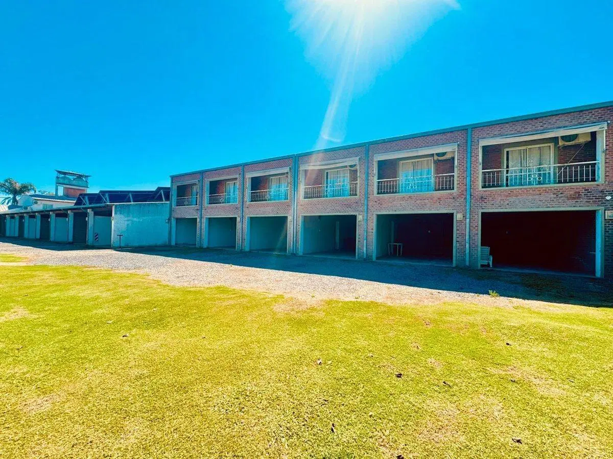 VENTA HOTEL DE CAMPO EN CARMEN DE ARECO 2