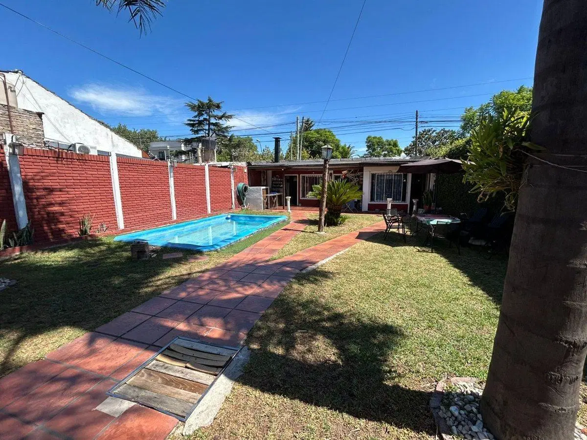 CASA ITUZAINGO LOTE 400M2 PILETA QUINCHO COCHERA 3