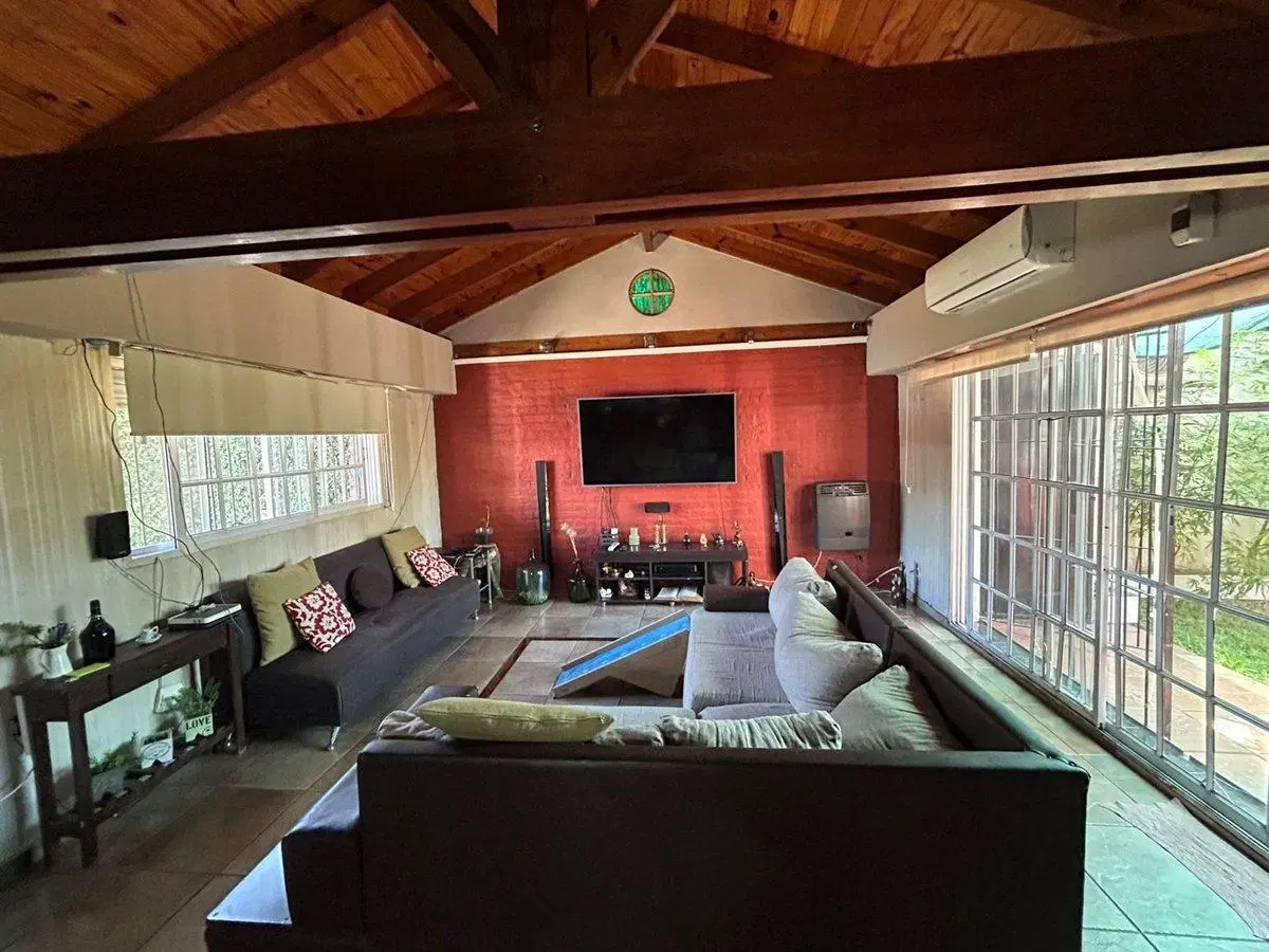 CASA ITUZAINGO LOTE 400M2 PILETA QUINCHO COCHERA 2