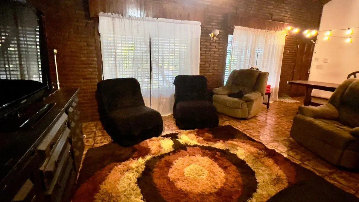 VENTA CHALET 4 AMB.  ZONA RESIDENCIAL, ITUZAINGO 4