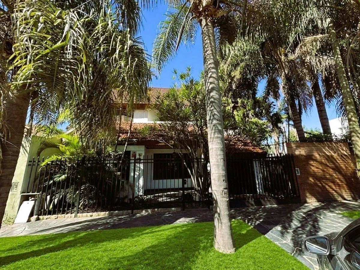 CASA EN VENTA 5 AMB QUINCHO PISCINA HAEDO NORTE 2