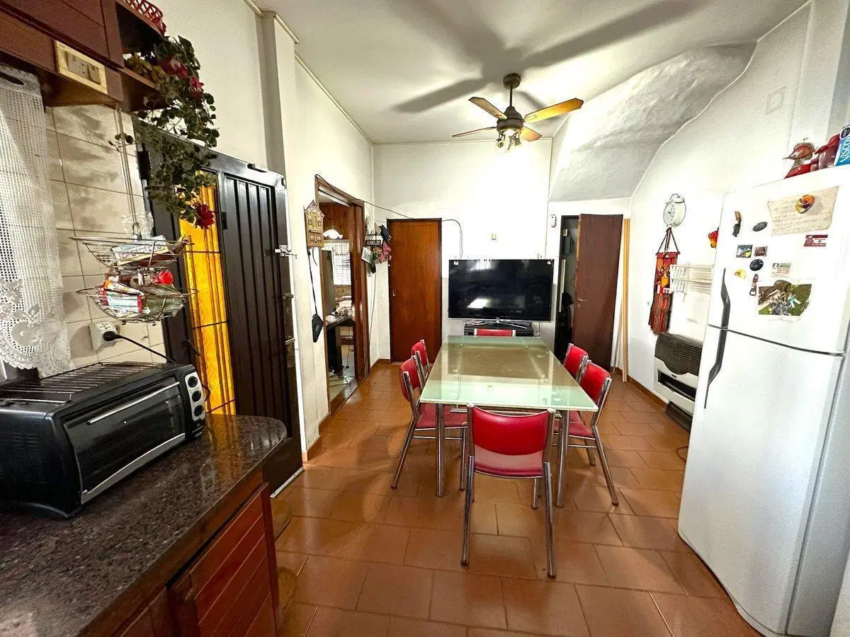 CASA EN VENTA 5 AMB QUINCHO PISCINA HAEDO NORTE 4