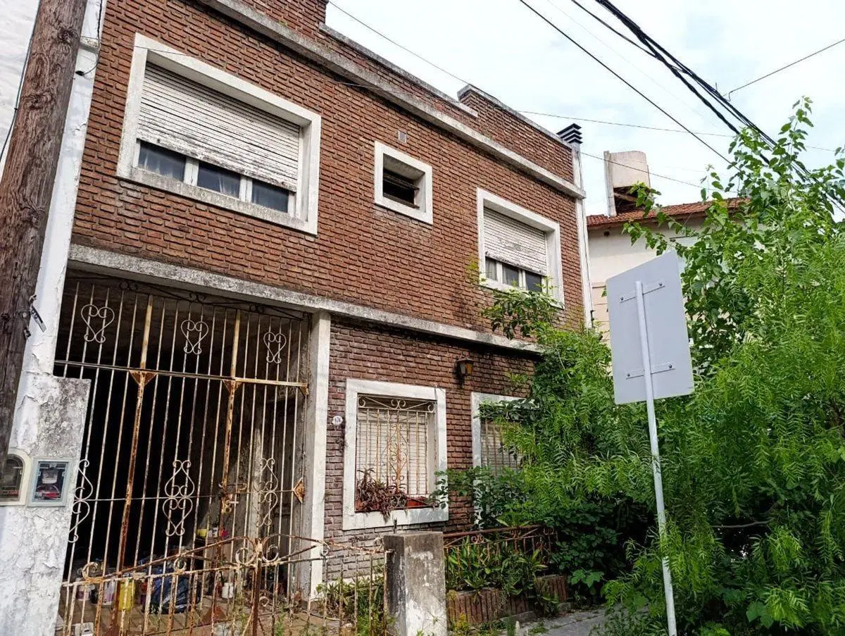 VENTA CASA 4 AMB A RECICLAR EN RAMOS MEJIA 4