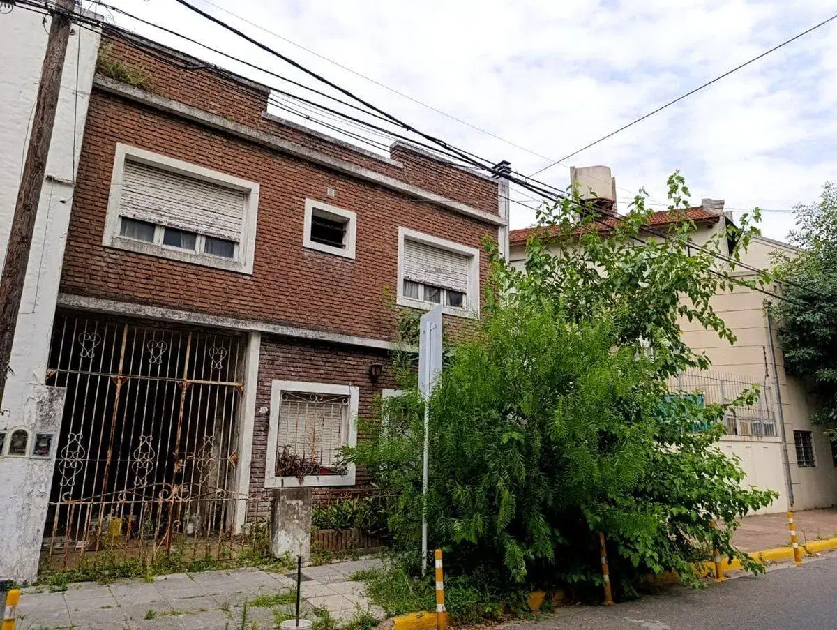 VENTA CASA 4 AMB A RECICLAR EN RAMOS MEJIA 3