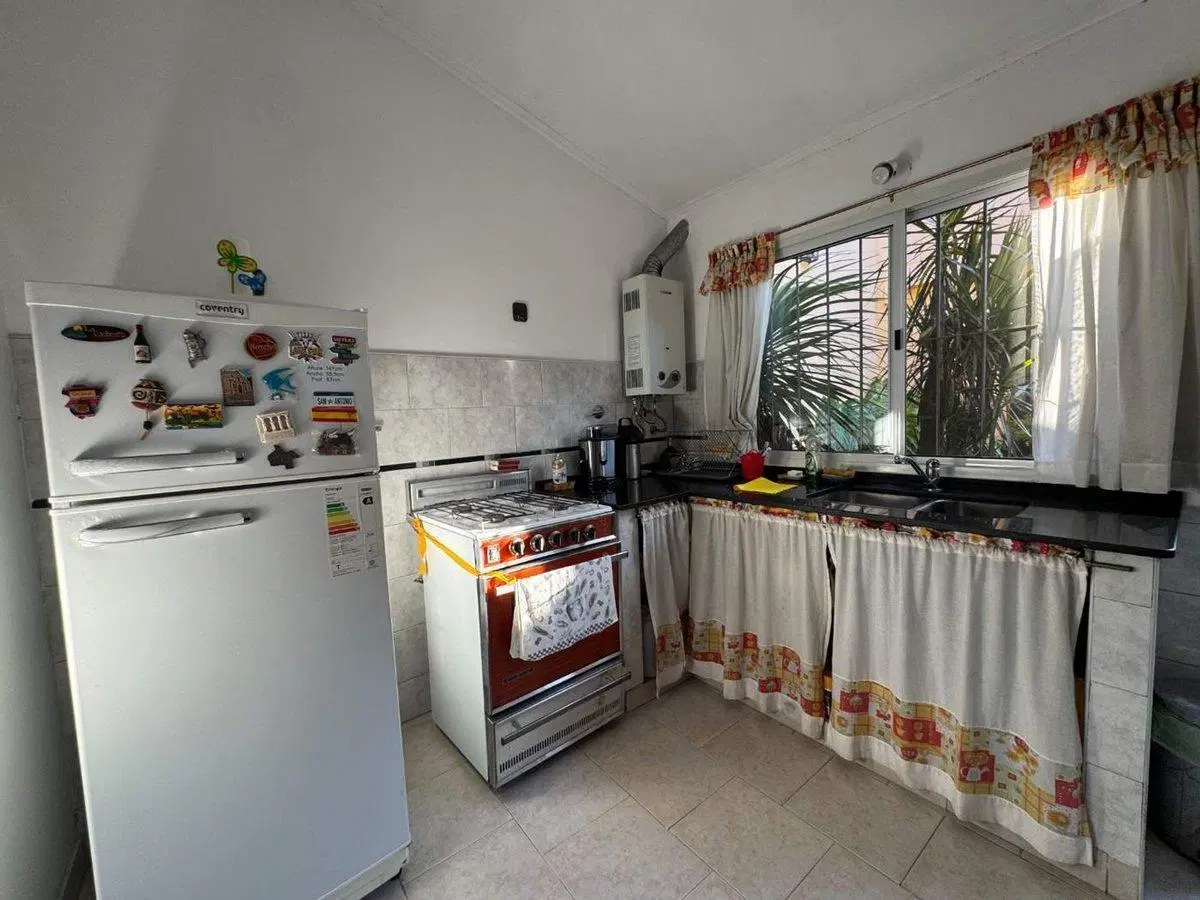 VENTA CASA 3 AMB Y DPTO 2 AMB LUZURIAGA COCHERA 5