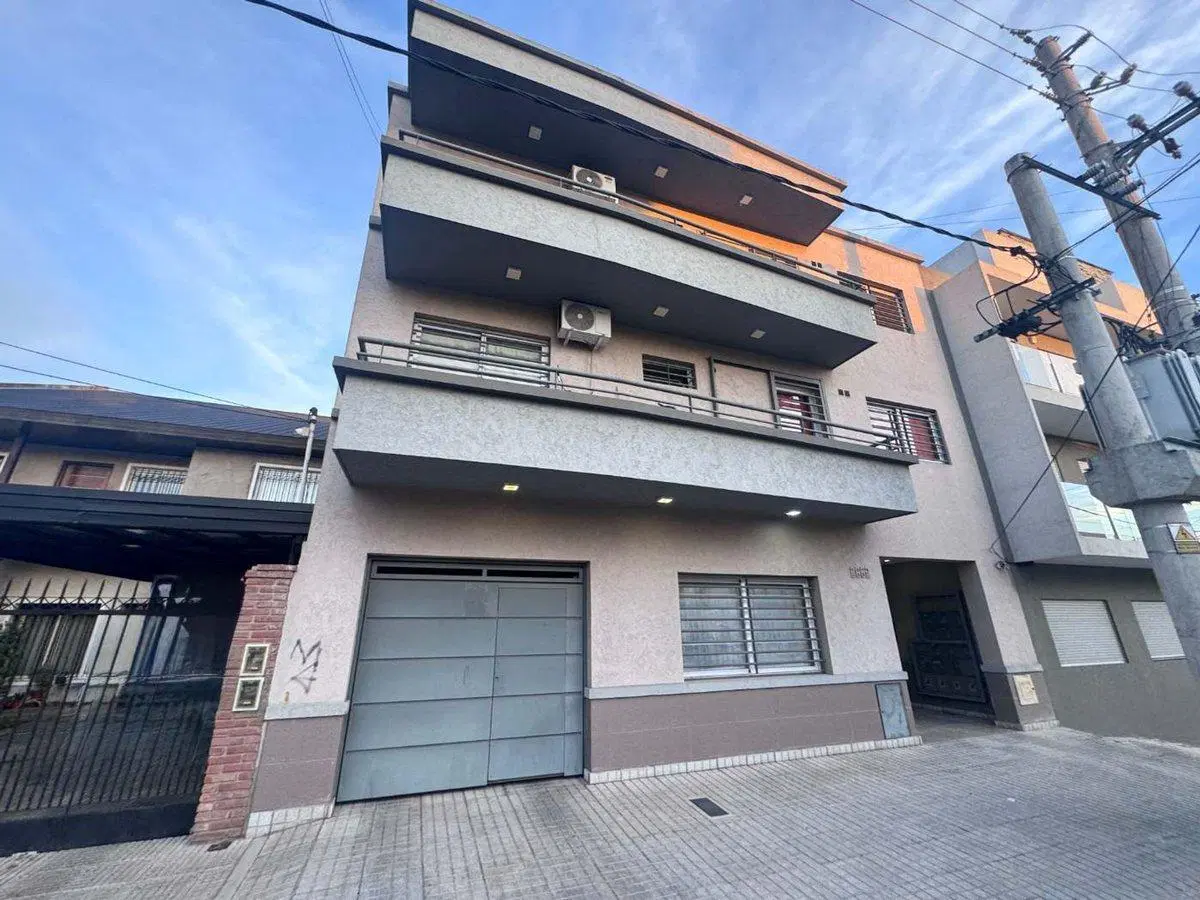 VENTA DPTO. 2 AMB SAN JUSTO BALCON COCHERA AP CRED 2