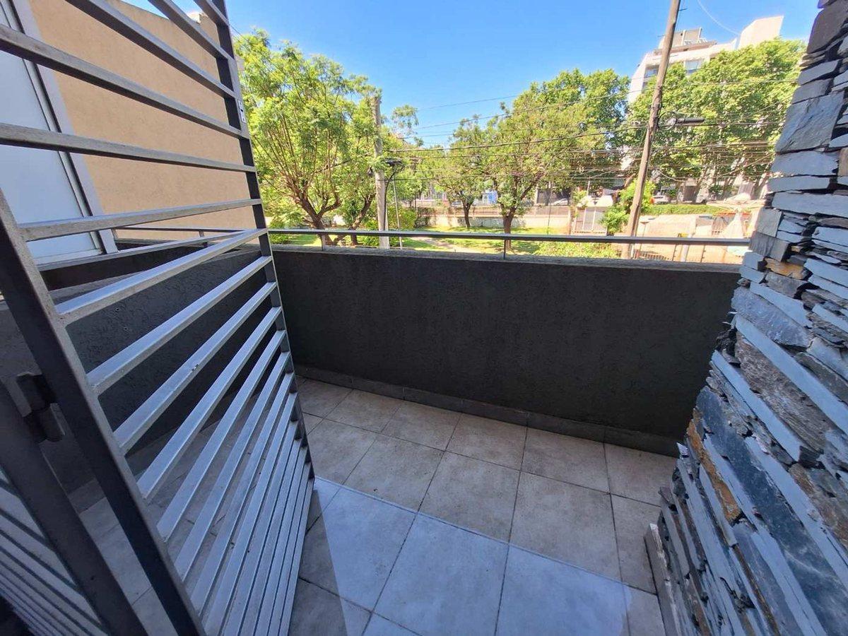 VENTA MONOAMBIENTE BALCON AL FRENTE HAEDO NORTE