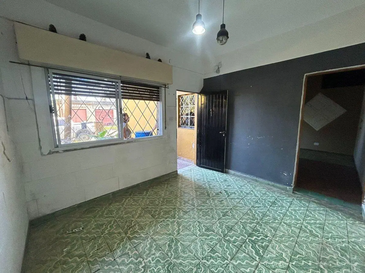 VENTA CASA MERLO 3AMB + DPTO 2AMB LOTE 600M2 8