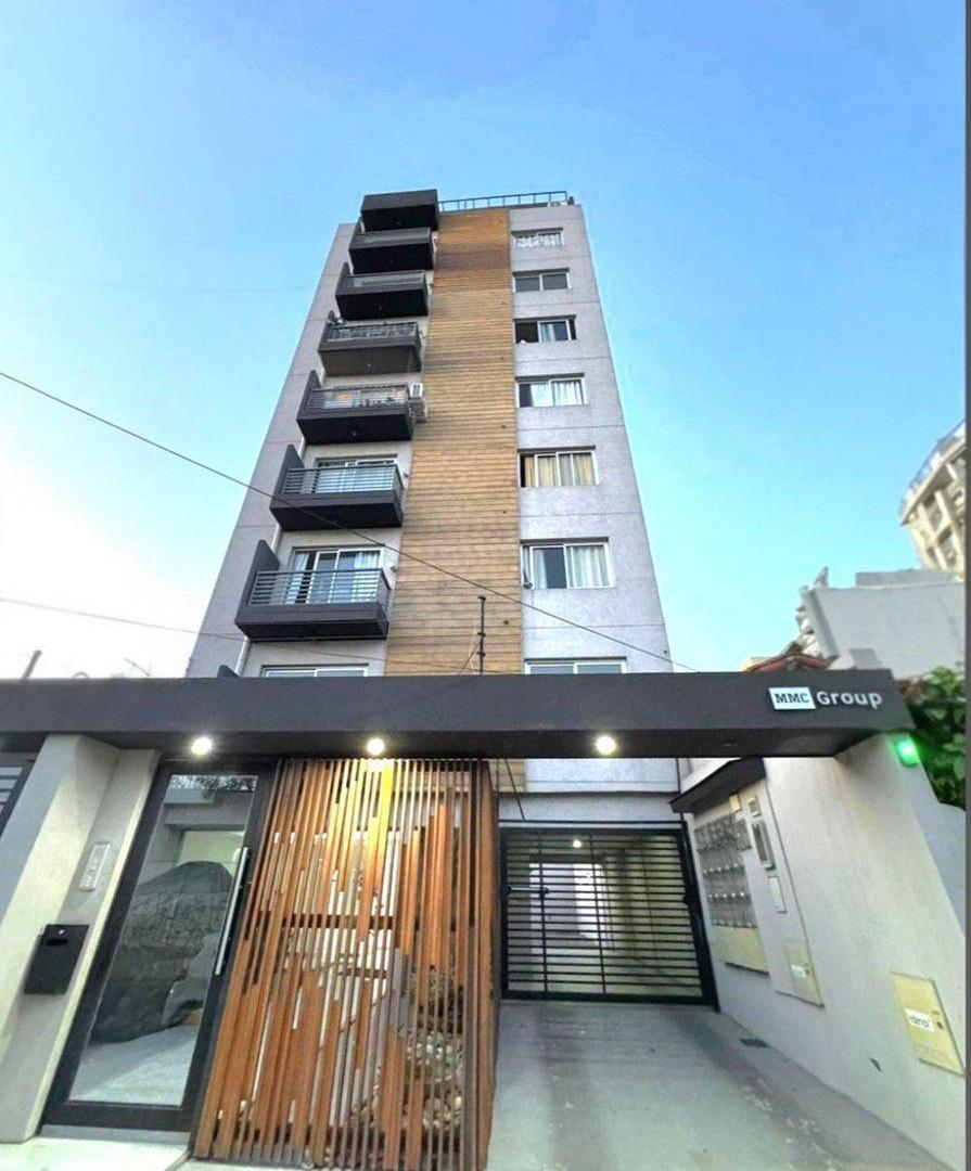 VENTA DEPARTAMENTO 2 AMBIENTES C/ COCHERA MORON