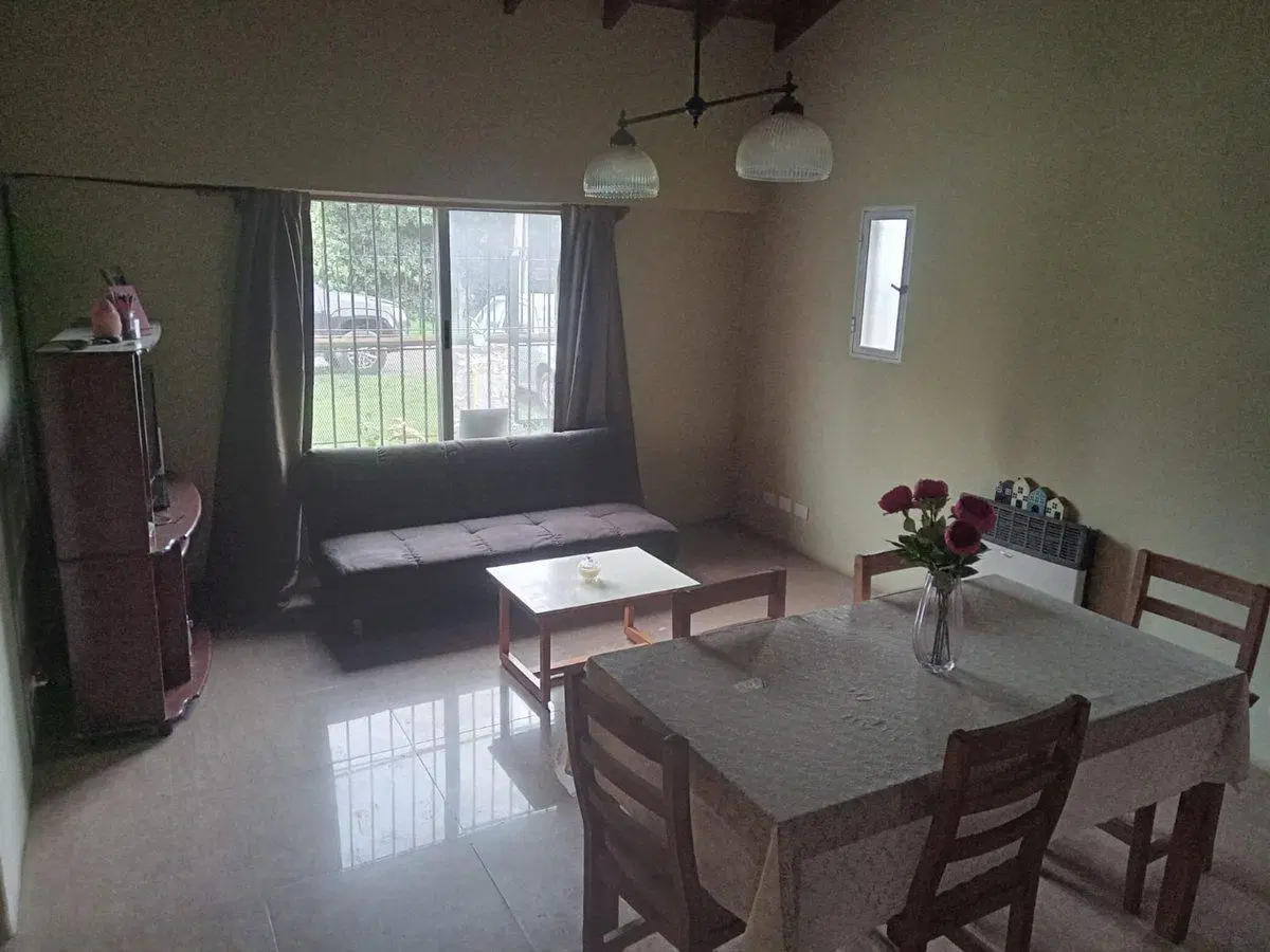 VENTA CASA 4 AMBIENTES LA CAUTIVA  PTE:DERQUI 3
