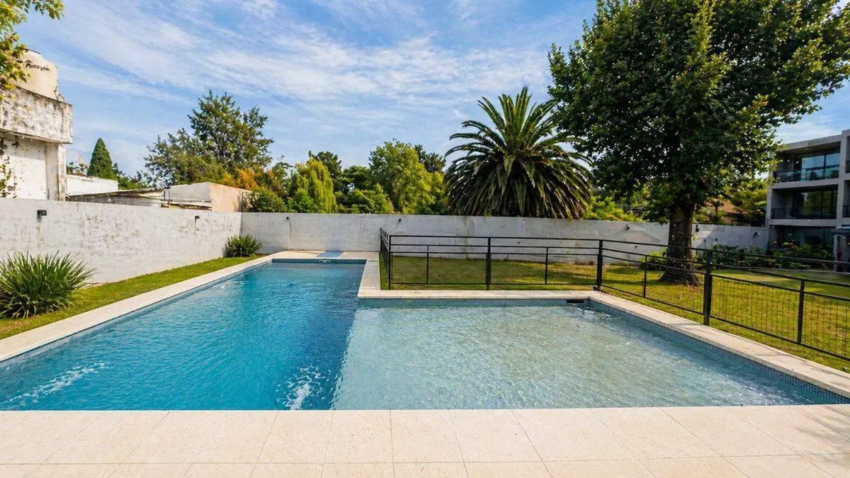 VENTA DEPTO 2 AMB C/BALCÓN -BAUL/COCH - MORENO 5