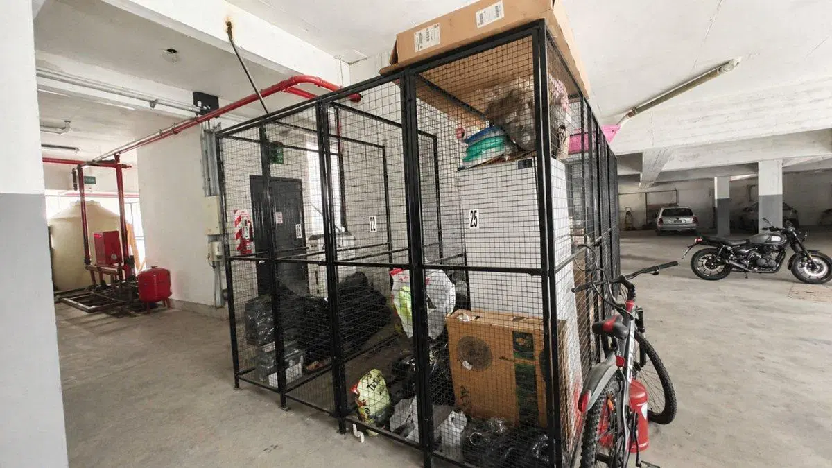 VENTA DEPTO 2 AMB C/BALCÓN -BAUL/COCH - MORENO 4
