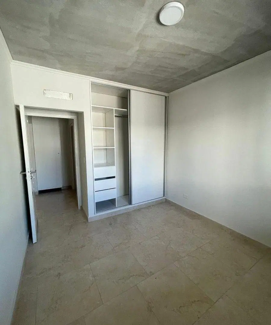 VENTA DEPTO 2 AMB C/BALCÓN -BAUL/COCH - MORENO 3