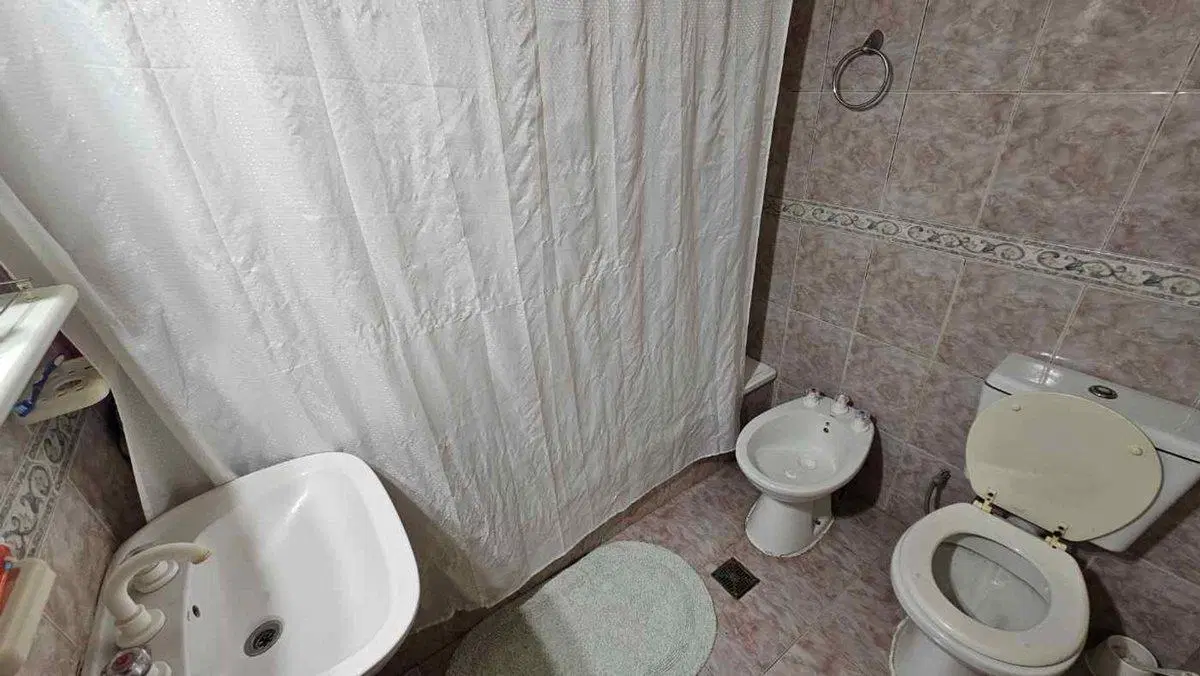 VENTA CASA 3 AMB 2 PLANTAS MORENO SUR RETASADA 3