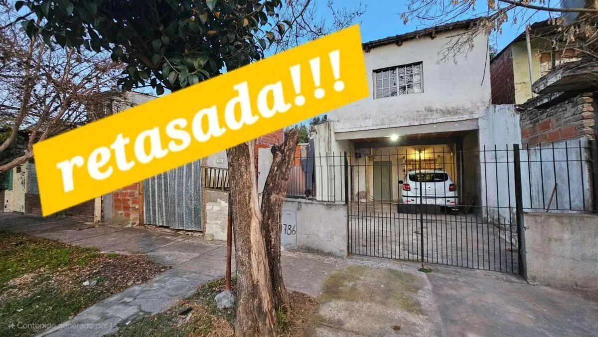 VENTA CASA 3 AMB 2 PLANTAS MORENO SUR RETASADA 2