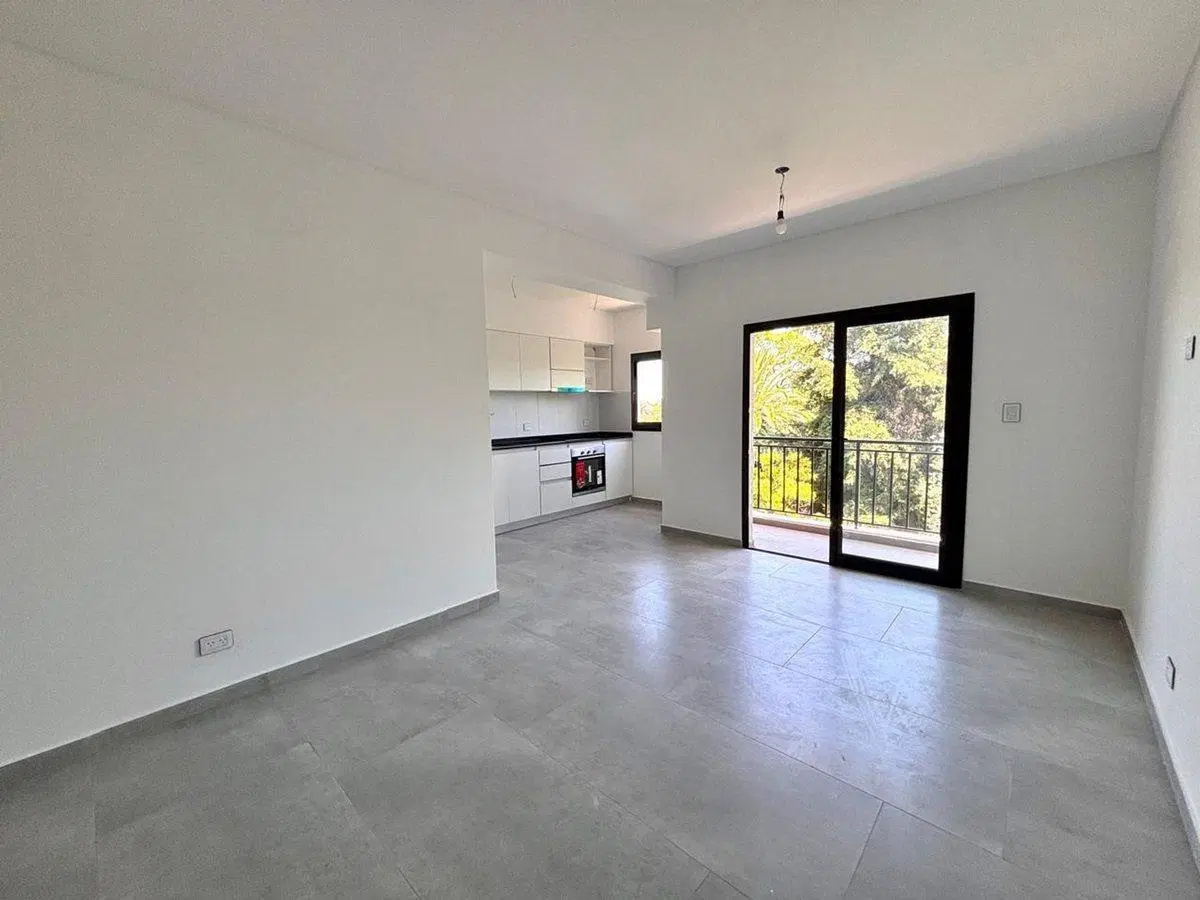 VENTA DEPTO 2 AMB TERRAZA Y COCHERA - ITUZAING0 3