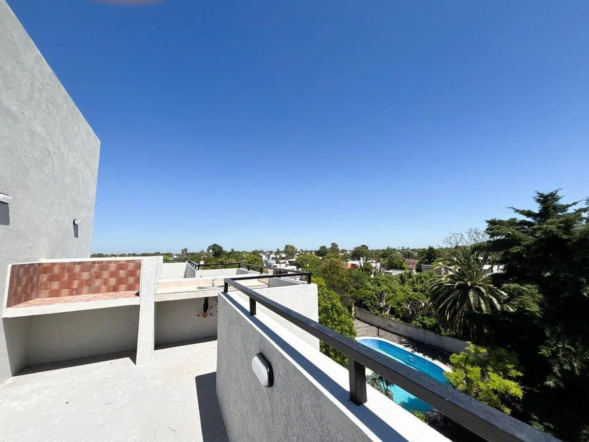 VENTA DEPTO 2 AMB TERRAZA Y COCHERA - ITUZAING0 5