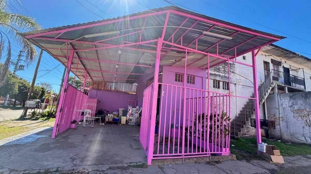 VENTA LOCAL GALPON. CON DEPARTAMENTOS  MERLO 3