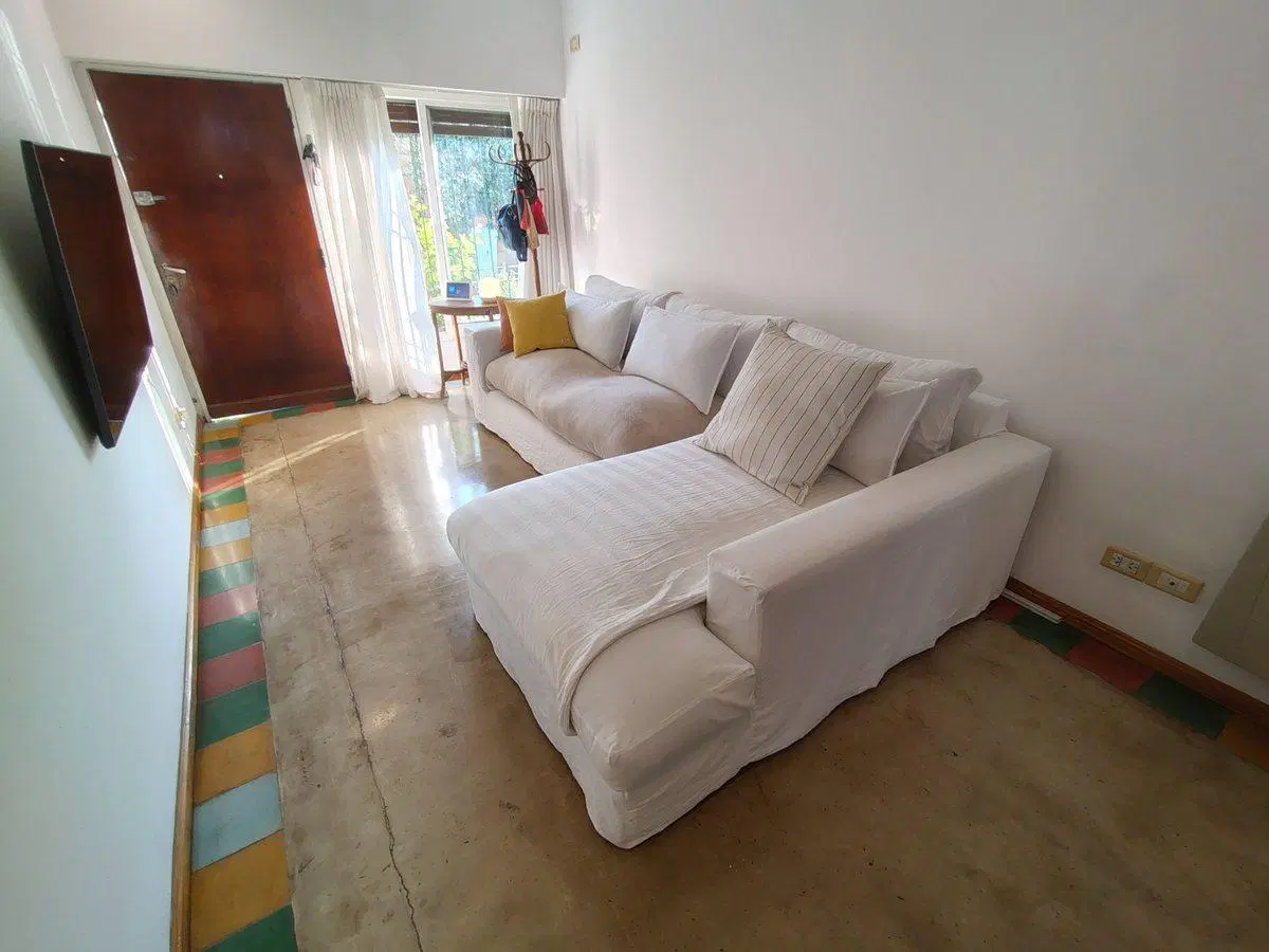 VENTA PH 3 AMB. c/ JARDIN y 2 COCHERAS -HURLINGHAM 4