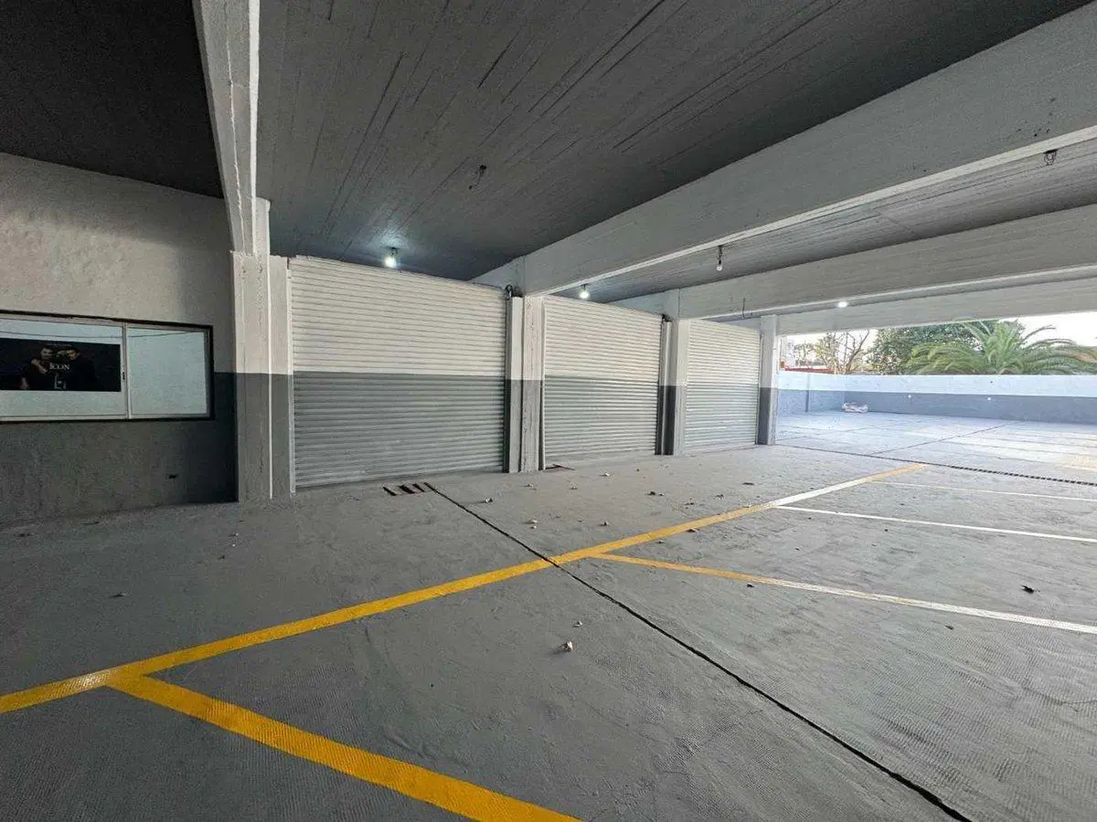 VENTA EDIFICIO COMERCIAL ESTRENAR COCHERAS MERLO 3