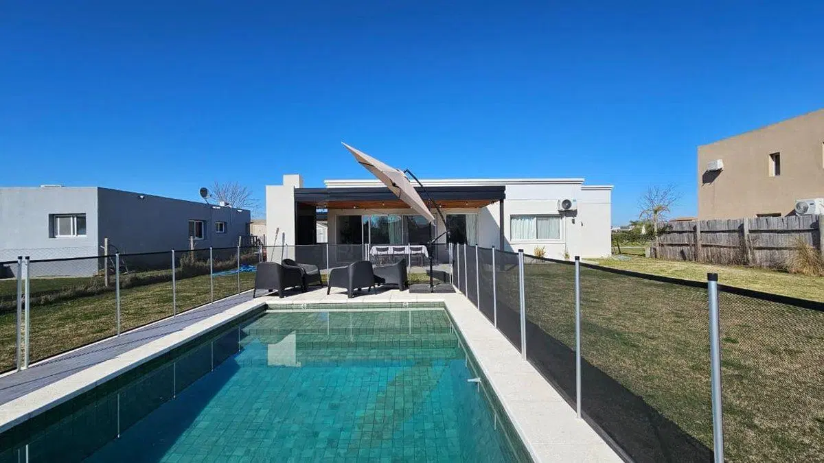 Alquiler casa pileta losa radiante San Sebastián 4