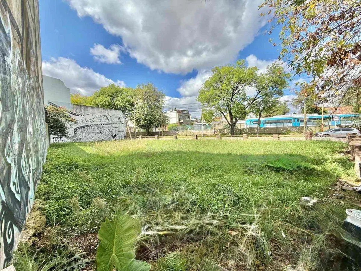 LOTE VENTA CASTELAR NORTE ESQUINA 5