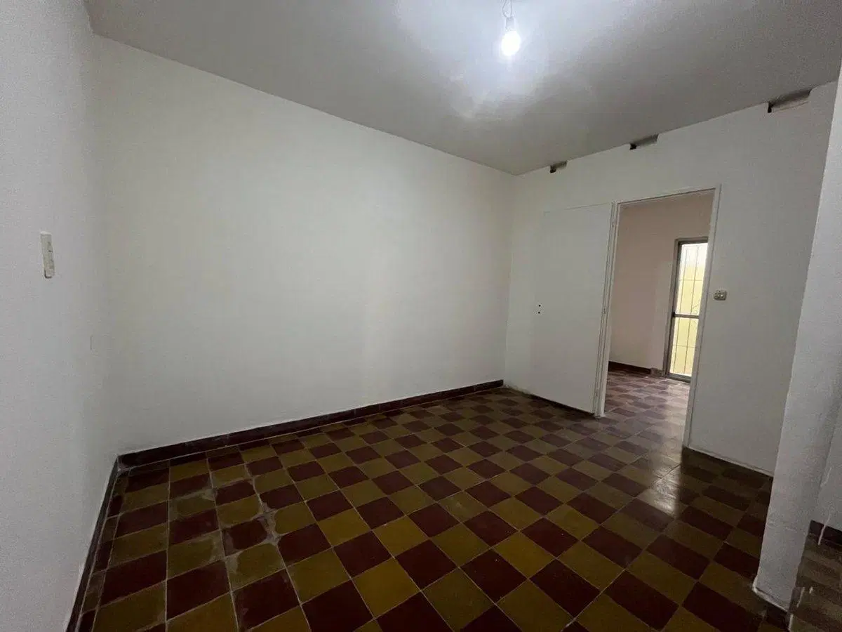 VENTA PH 3 AMB + ESCRITORIO EN PLANTA BAJA MORON 3