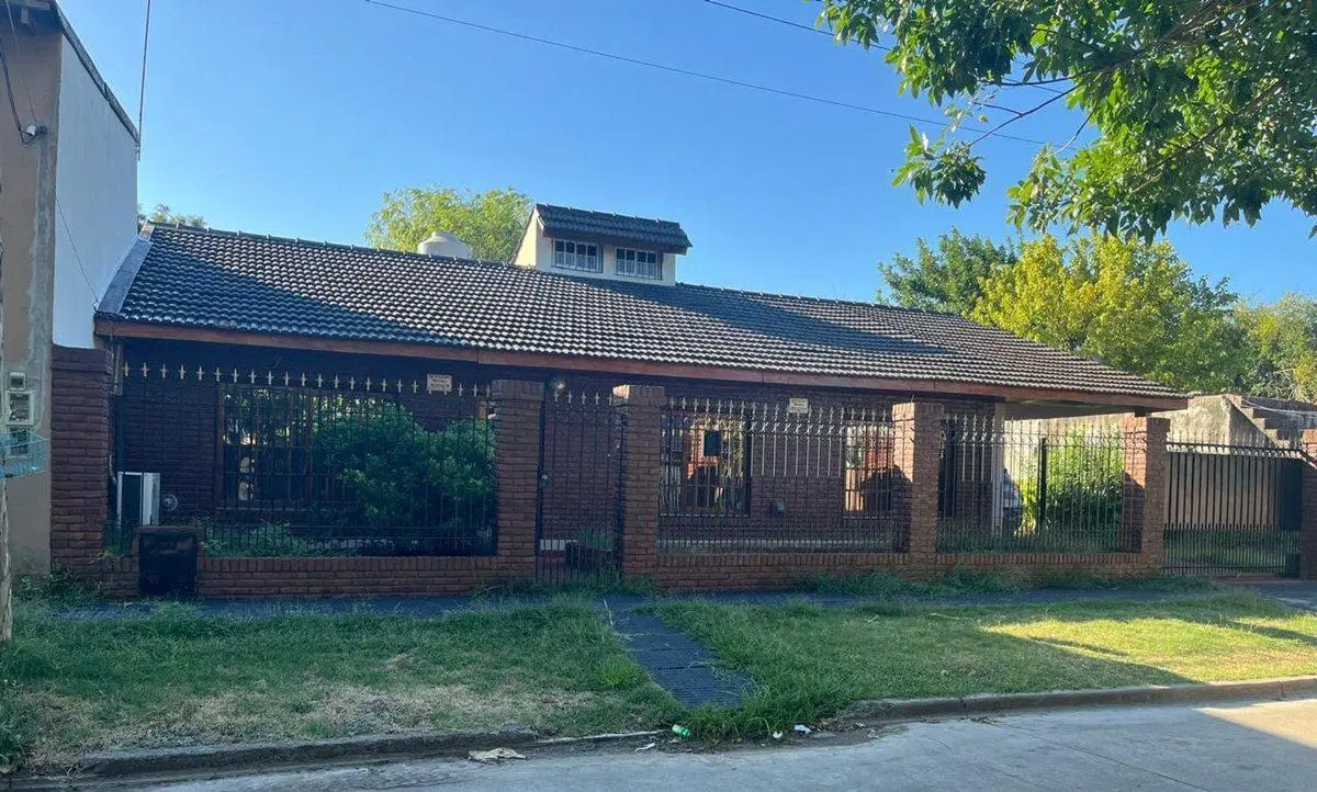 VENTA CASA 5 AMB 650 M2 VILLA TESEI HURLINGHAM 2