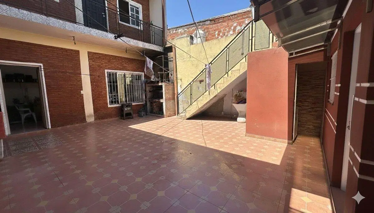 OPORTUNIDAD VENTA CASA + TALLER 232 M2 CIUDADELA 3