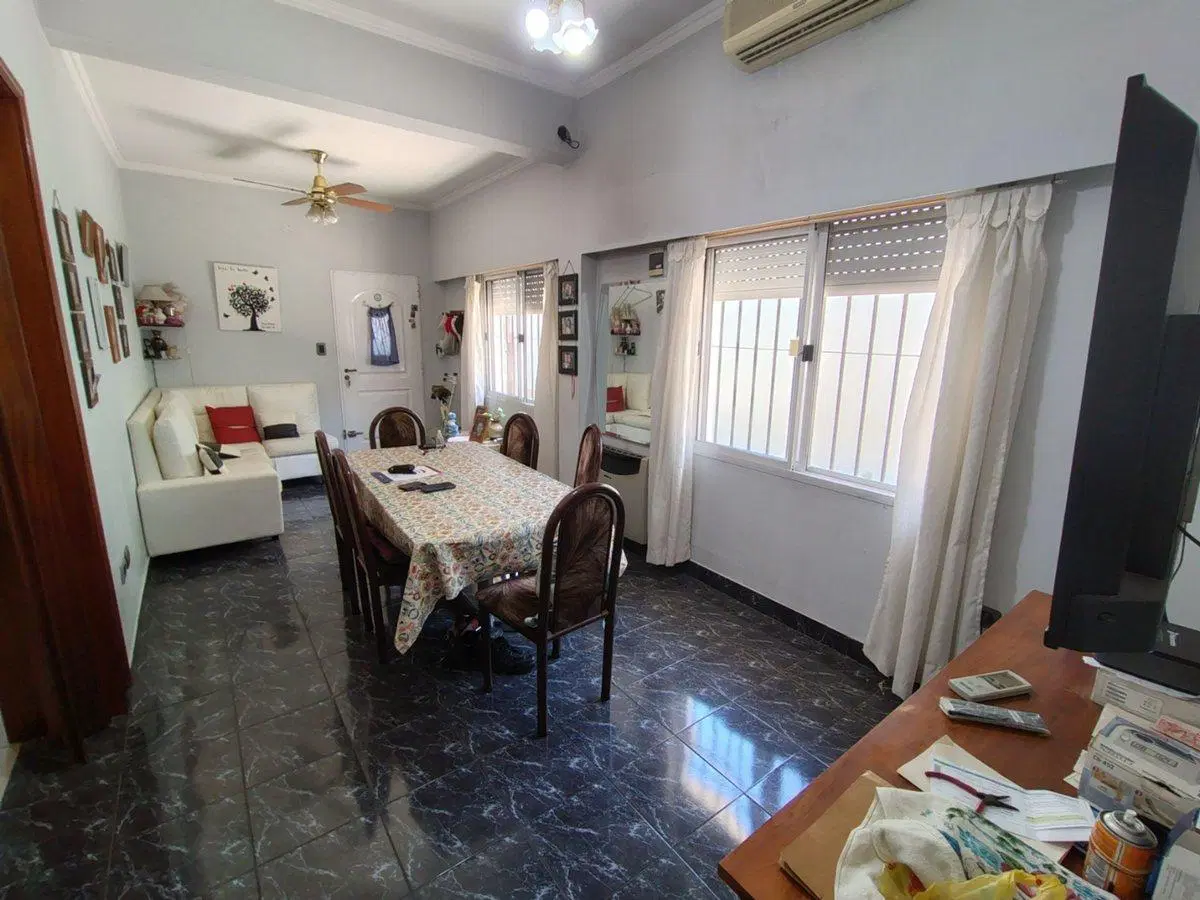 VENTA Casa con Jardín y Galpón - OPORTUNIDAD 2