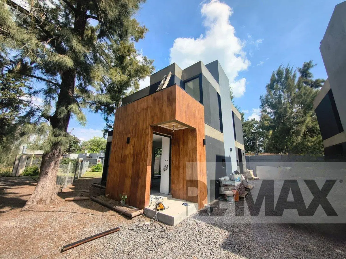 CASA 4 Ambientes VENTA MORENO FINANCIACION DIRECTA 4