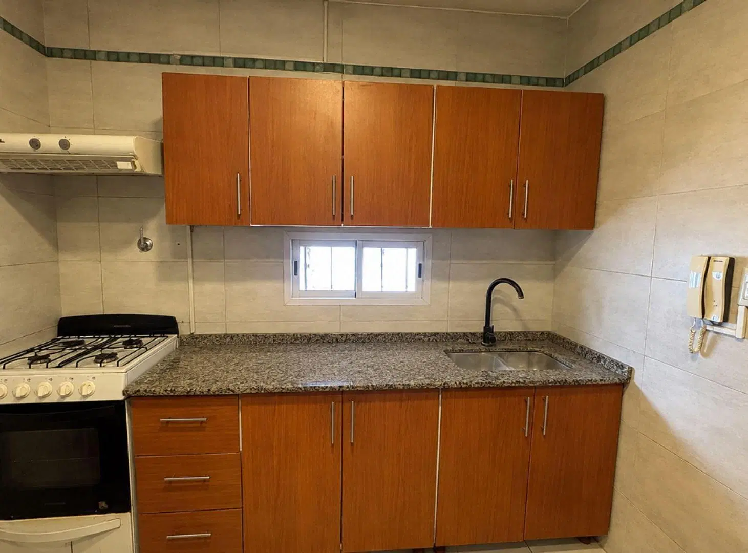VENTA CASA CON QUINCHO EN MERLO 3