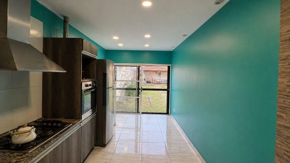 VENTA CASA 4 AMBIENTES C/PARQUE Y COCHERA MERLO 3
