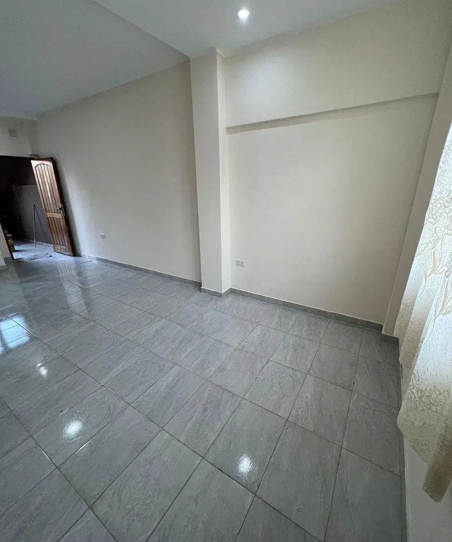 VENTA DEPTO MONOAMBIENTE CASTELAR 3