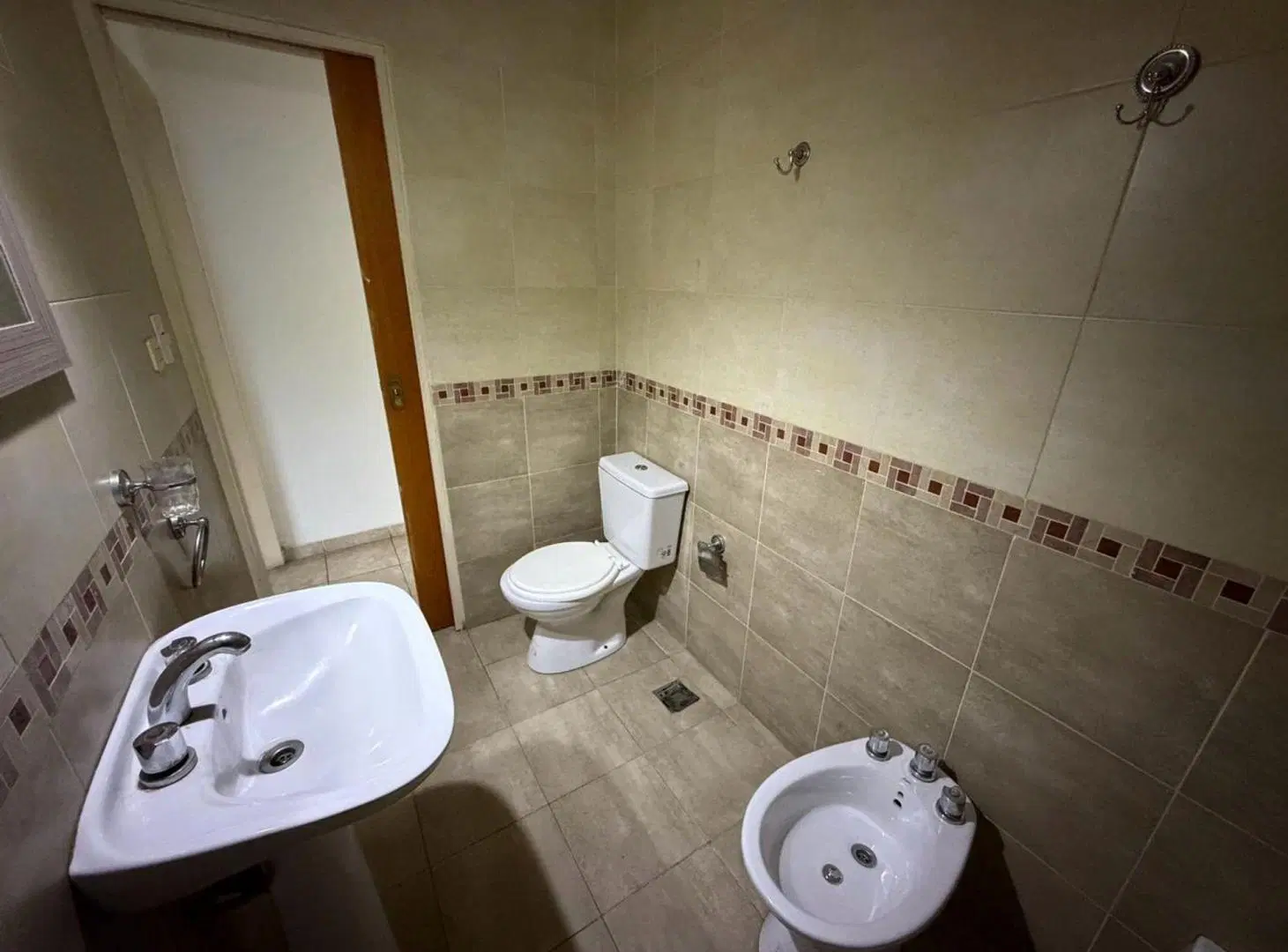 VENTA DEPARTAMENTO 2 AMBIENTES CON TERRAZA HAEDO 8