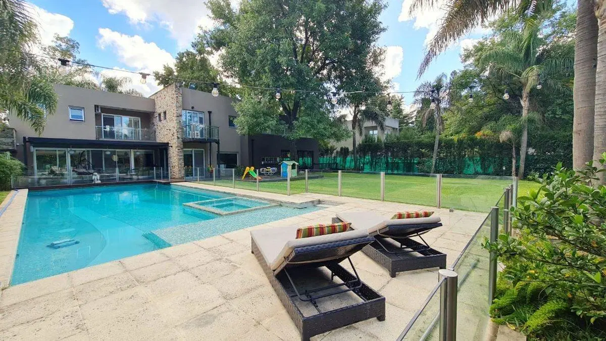 VENTA CASA 5 AMB APTO CREDITO  PARQUE LELOIR ITUZ 3