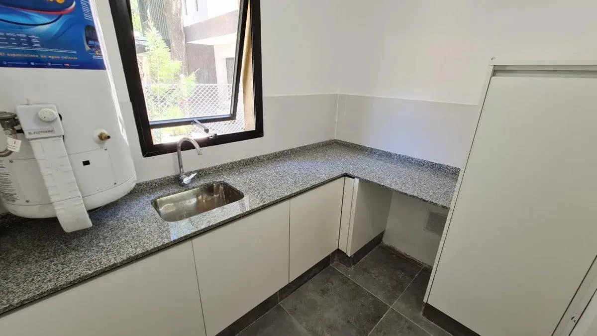 VENTA CASA 4 AMB  PARQUE LELOIR APTO CREDITO 3
