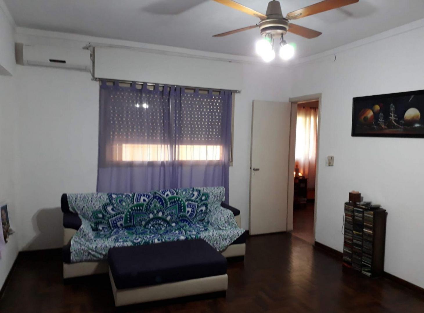 VENTA PH AL FRENTE TERRAZA PARRILLA MONTE CASTRO