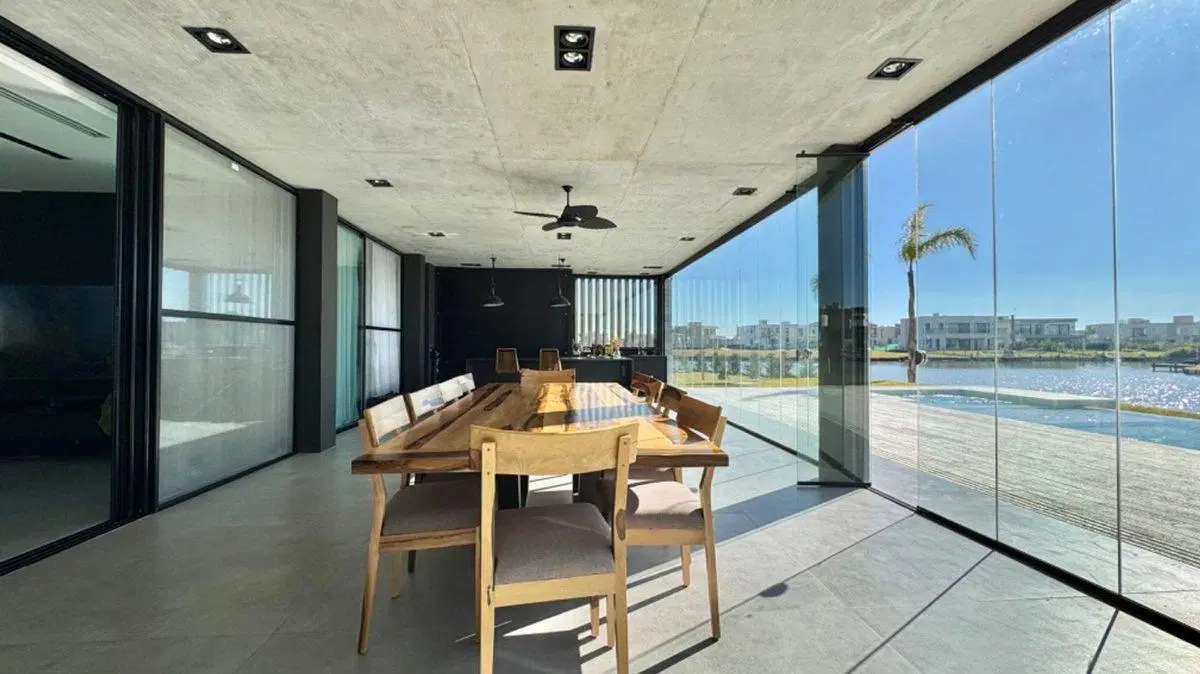 CASA VENTA 6 AMBIENTES A LA LAGUNA TERRALAGOS 5
