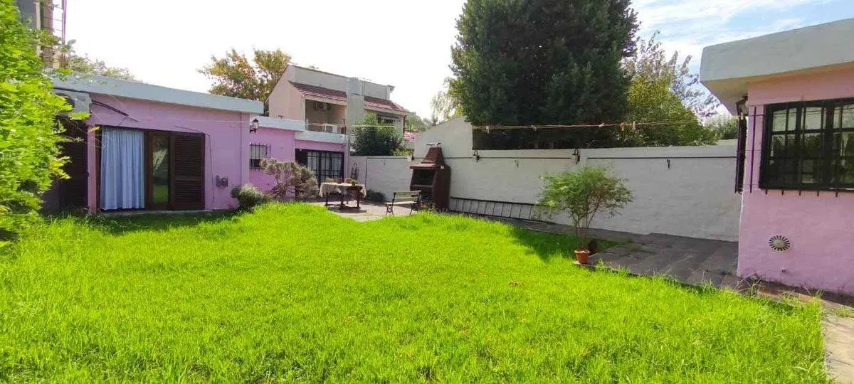 VENTA CASA 3 AMBIENTES PADUA CENTRO LOTE 307M2 2