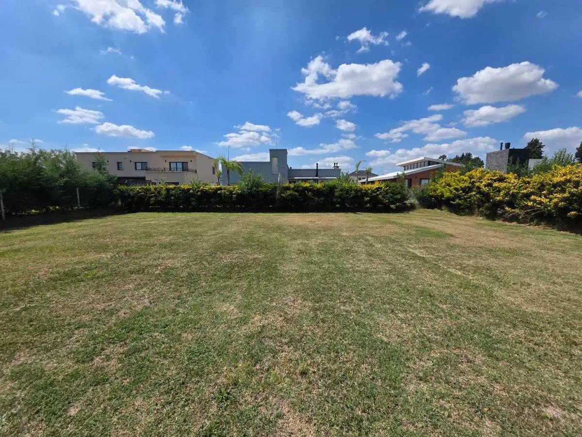 VENTA LOTE CENTRAL PRADOS DEL OESTE 1 CON PROYECTO 5