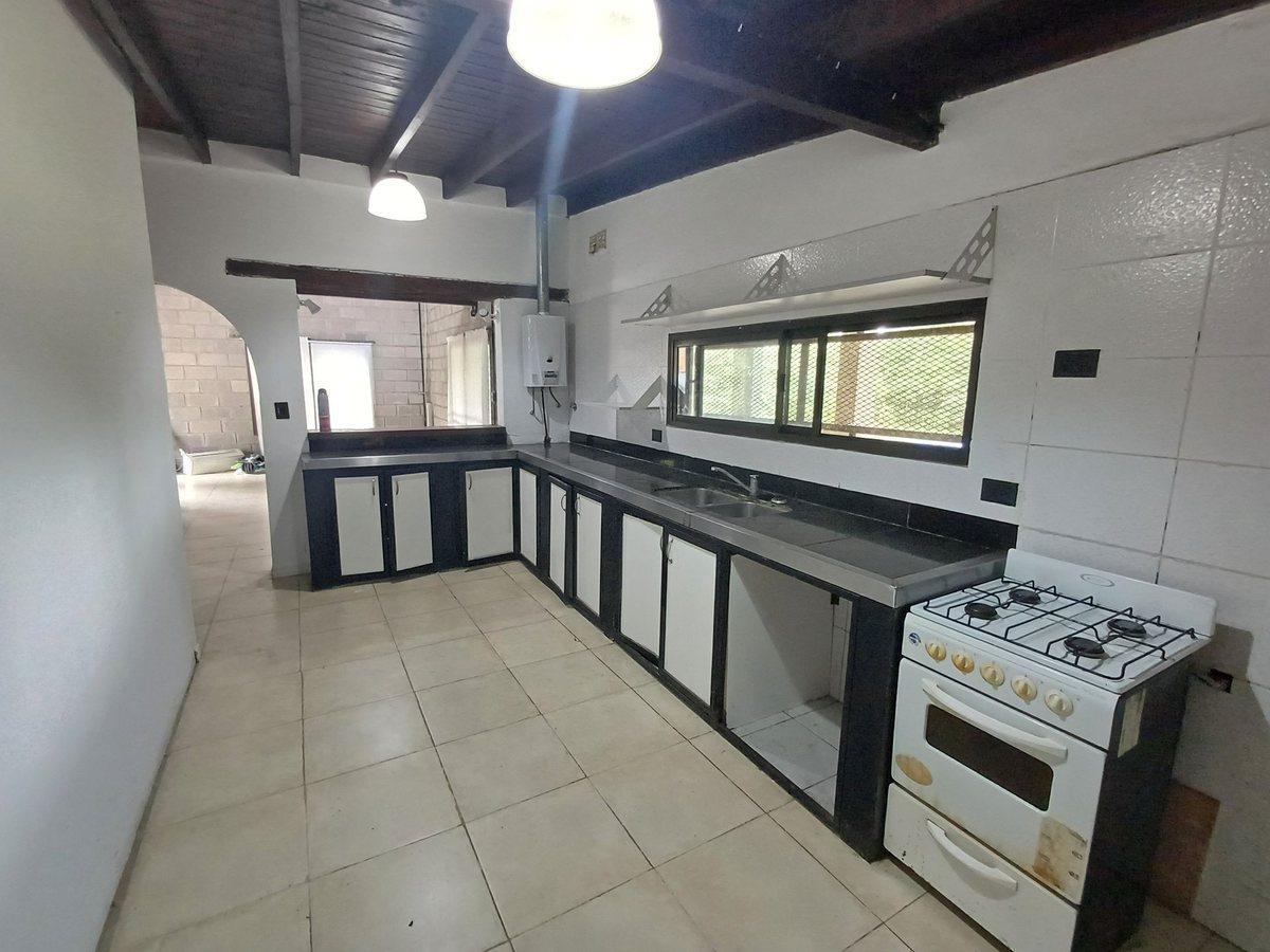 Foto de VENTA CASA 4 AMBIENTES PARQUE EXALTACION APTO CRED, imagen 4