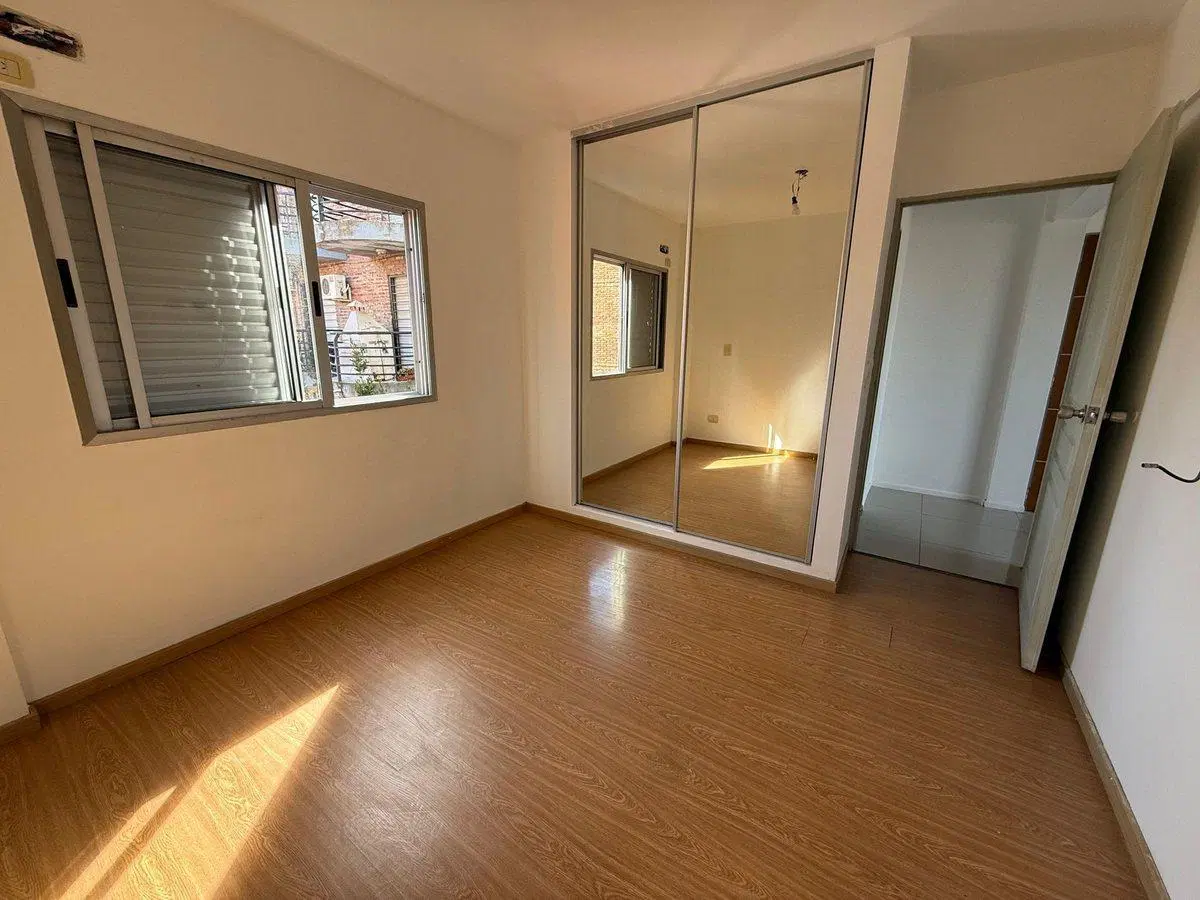 ALQUILER DEPTO. DUPLEX 3 AMB. BALCÓN/COCH. - HAEDO 4