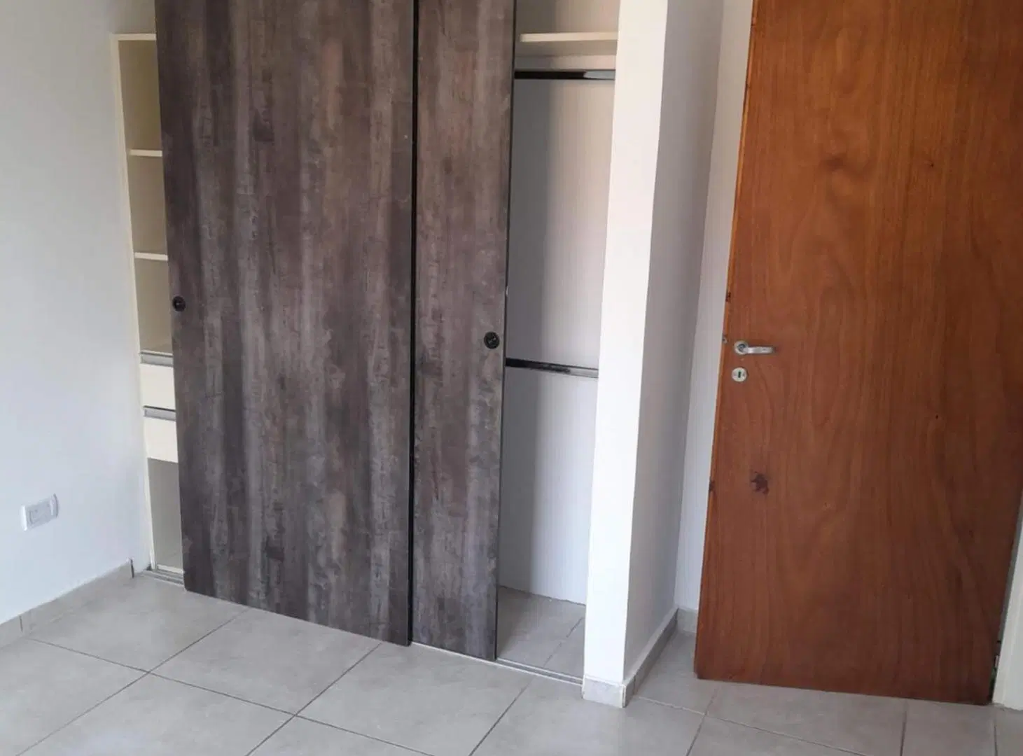 VENTA DEPARTAMENTO 2 AMB AMPLIOS EN  CASTELAR 5