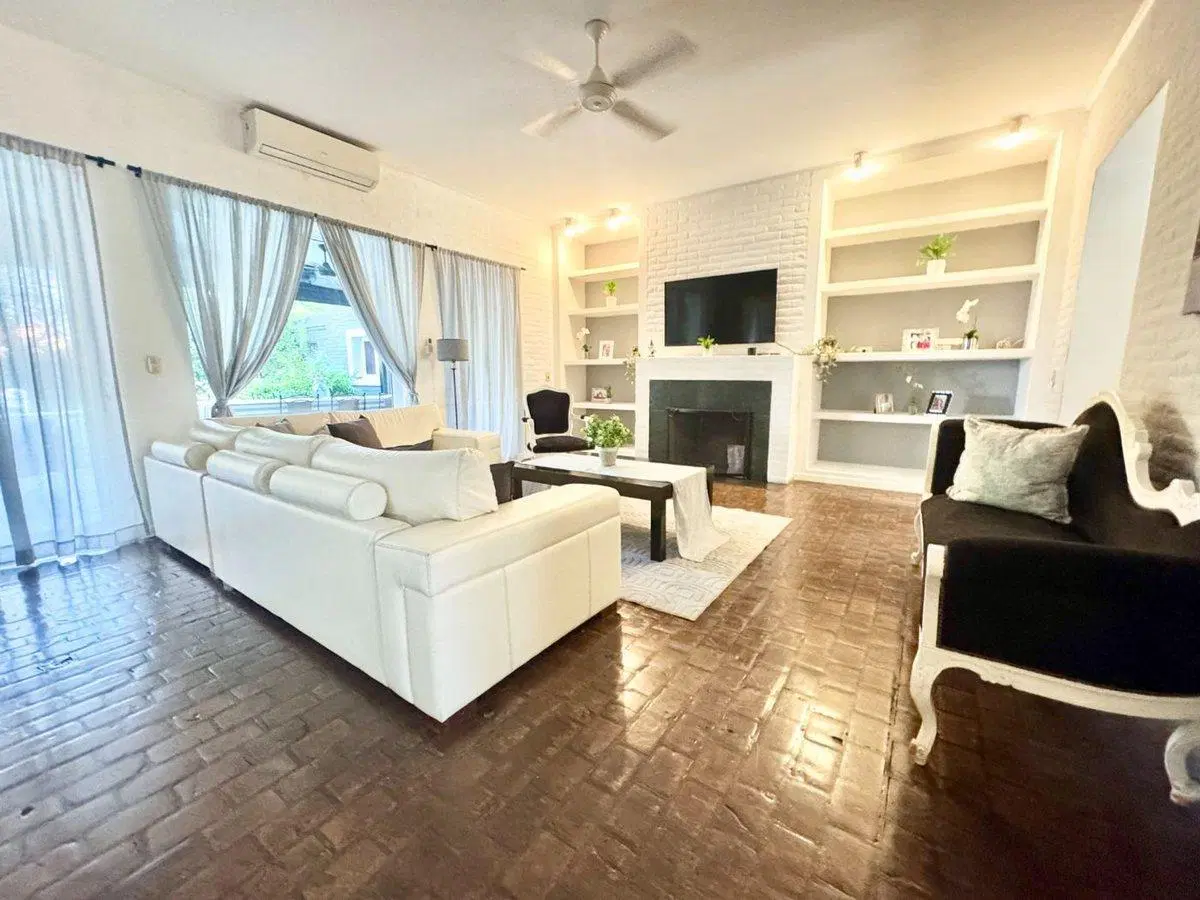 Venta Casa San Diego Lote 2990m2 FINANCIA 4