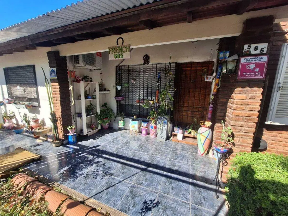 VENTA CASA 5 AMB JARDIN COCHERA PADUA MERLO 3