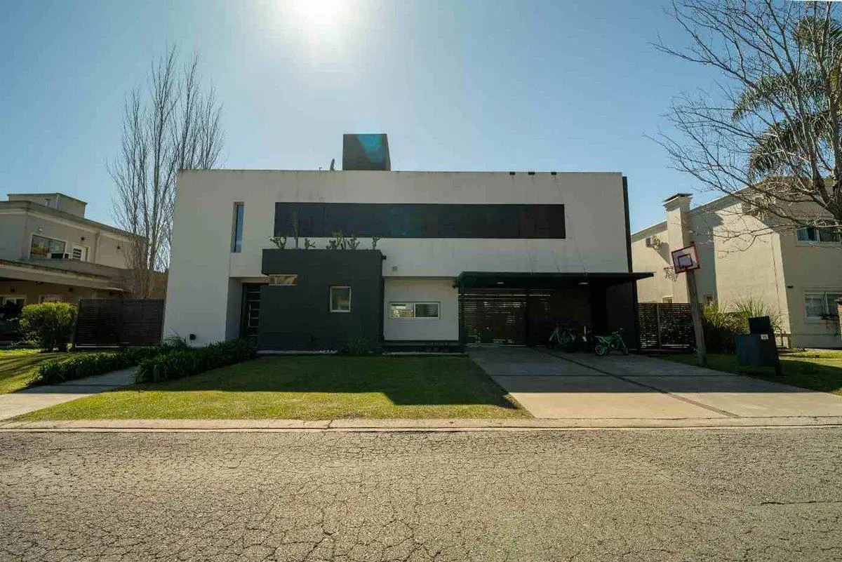VENTA CASA 4 AMBIENTES BARRIO PRIVADO WESTON 4